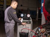 ServiceOnly medewerker airco compressor
